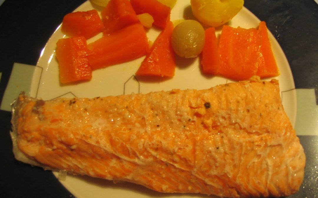 Salmón en papillote con verduras al vapor