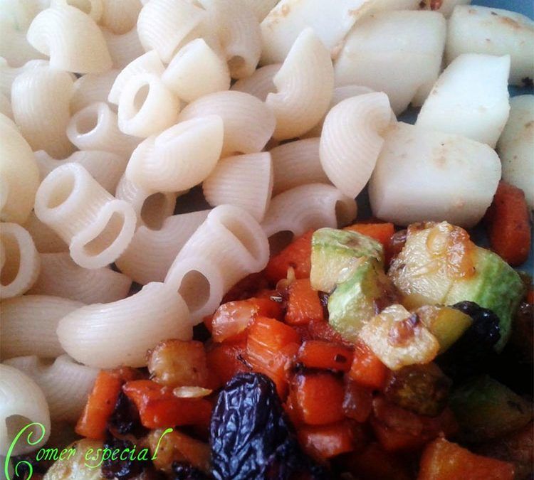 Coditos con calamares y verduras