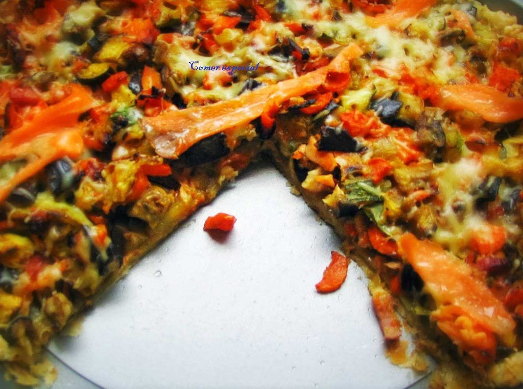 Quiche de verduras y salmón: receta apta para alérgicos al huevo e intolerancia a la lactosa