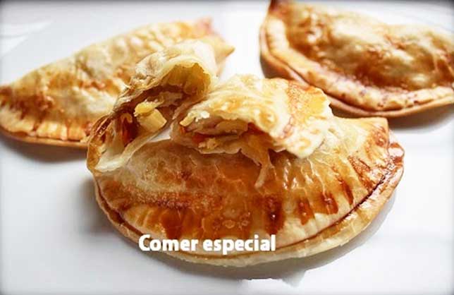 Empanadillas de pollo con verduras al horno